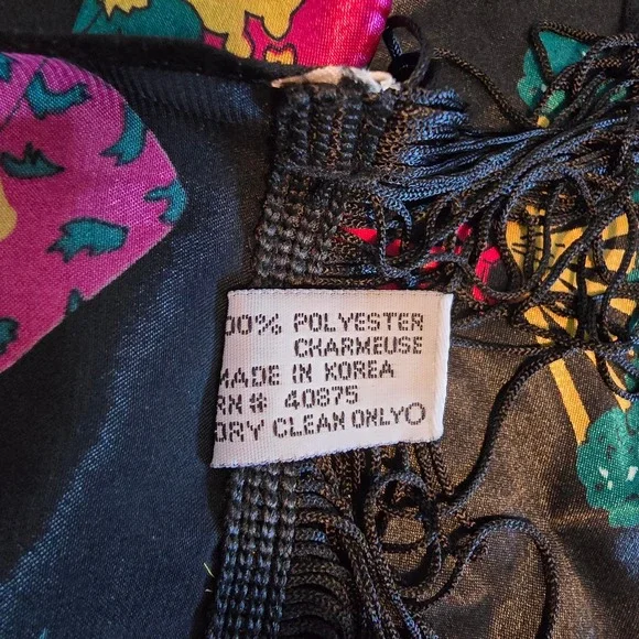 Vintage Diane Von Furstenberg Black Scarf Wrap Holiday Treasures Shawl DVF - Picture 4 of 5